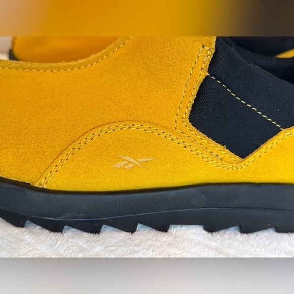 NEW Reebok Classics Men’s Beatnik Moc Yellow Rare Limited Edition Shoes Size 7 - Picture 5 of 10